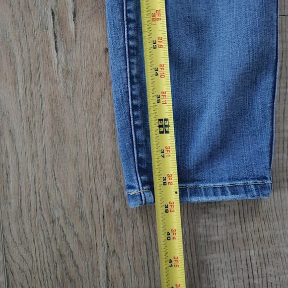 🌺 TORRID BOMBSHELL SKINNY DENIM JEANS. SIZE 22S. 🌺 - Picture 8 of 9
